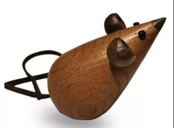 BBIN宝盈集团手工实木富贵鼠